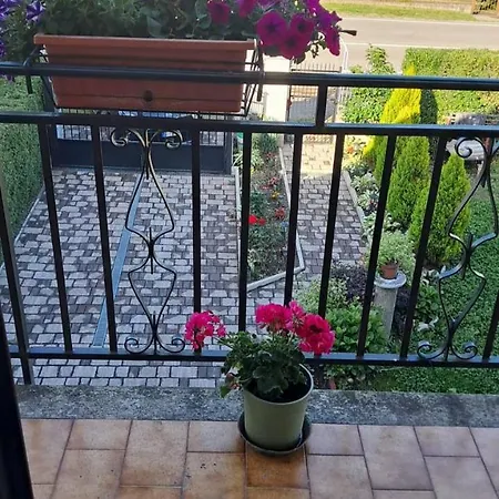 Relax Al 2 Piano Apartament